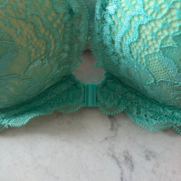 🎉LAST CHANCE 🎉 Victoria's Secret PINK Date Racerback Push-Up Bra - Picture 4 of 6